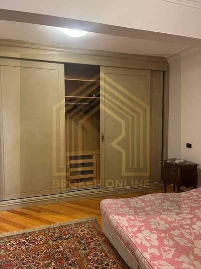 للايجار ستوديو مفروش بتراس فى اكتوبر [ غرب سوميد ] موقع مميز جدا