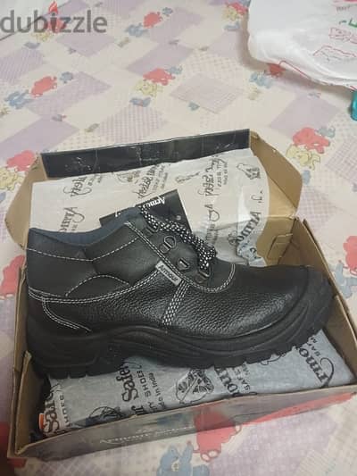 safety shoes