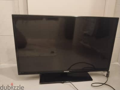 تلفزيون LCD Smart ٣٢ بوصة