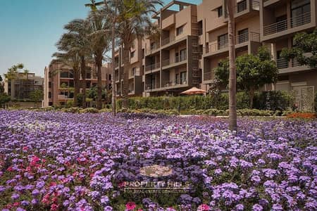 فورى شقة 195م متشطبه بالتكييفات على شارع التسعين وبجوار النادي الأهلى  Fifth Square New Cairo