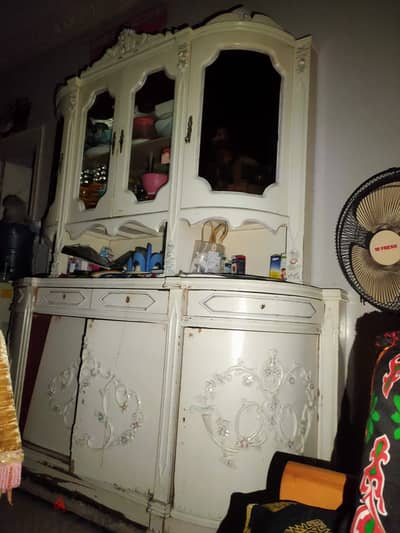 نيش مستعمل