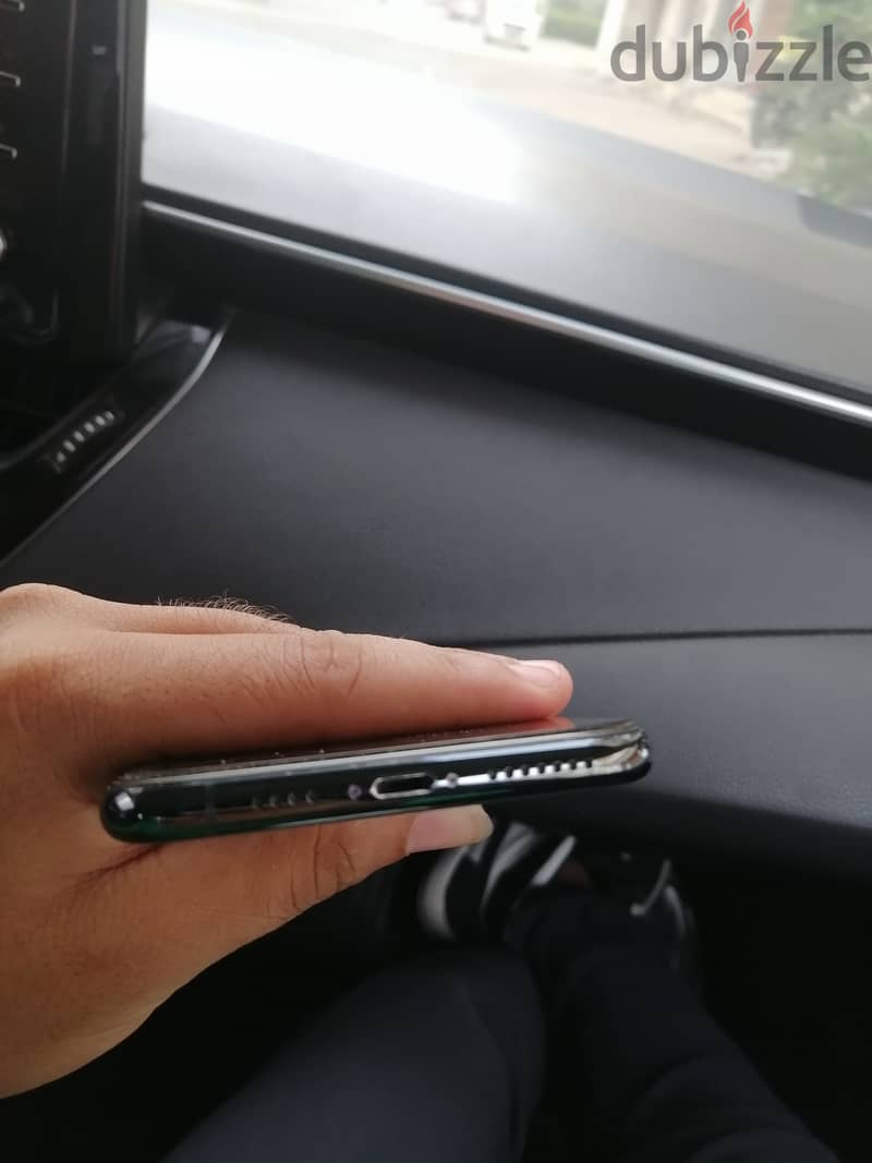 iPhone 11pro max 4