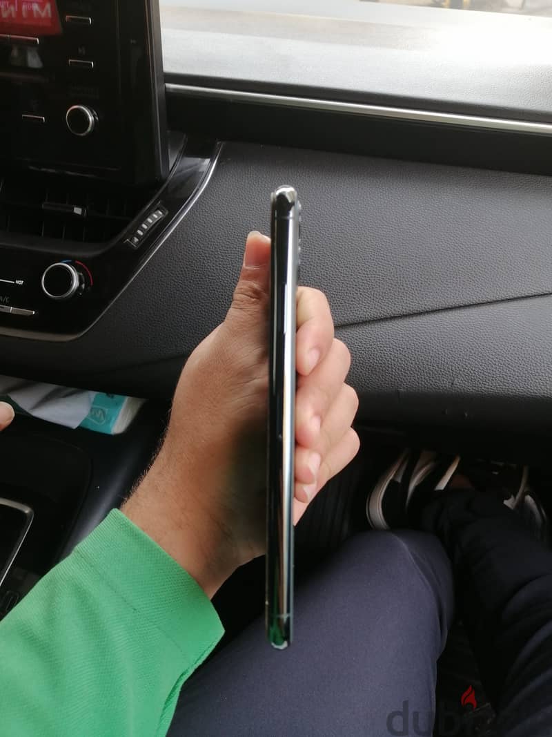 iPhone 11pro max 5