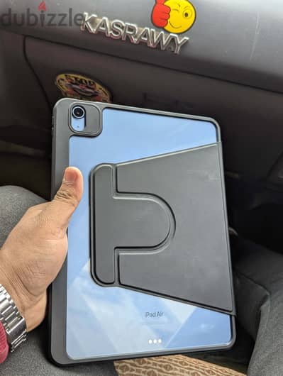  للبيع iPad Air 5 M1 — أداء جبار وحالة ممتازة 