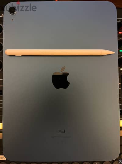 - Ipad 10th Generation  - WiFi / Blue / 265gb - Nelkin keyboard + Cove
