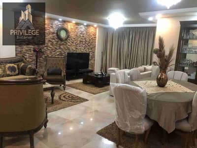 For lovers of large spaces, an apartment for sale, ultra-super-lux finished, ready for immediate living, with a parking space in Zahraa El Maadi
