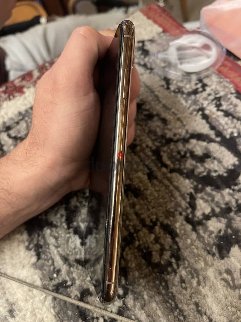 iPhone xs max 1