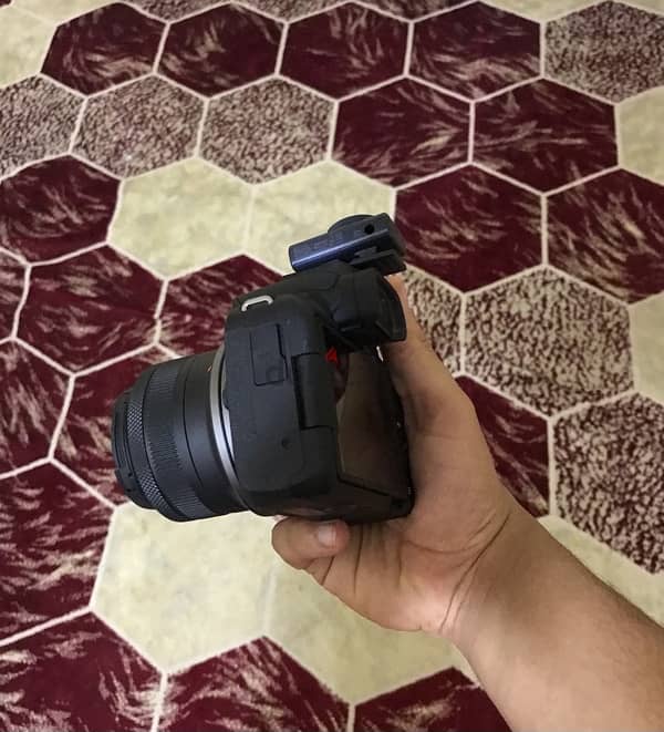 canon R50 3