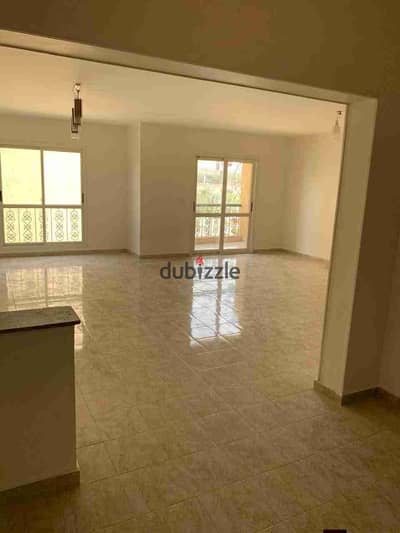 Apartment for rent in Al Rehab 2, 180 sq m, first occupancy, third floor, 2 elevators, 3 bedrooms (one master), 3 bathrooms, next to Avenue Mall, Carrefour, Gate 24, and Omar Ibn Al Khattab Mosque.
