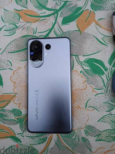فيفو V60