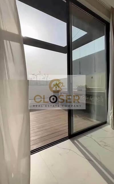 شقه للبيع بروف (بنتهاوس) فيو ع الجولف بخصم 50% بكمبوند تاج سيتيTaj City قسط ع 12سنه