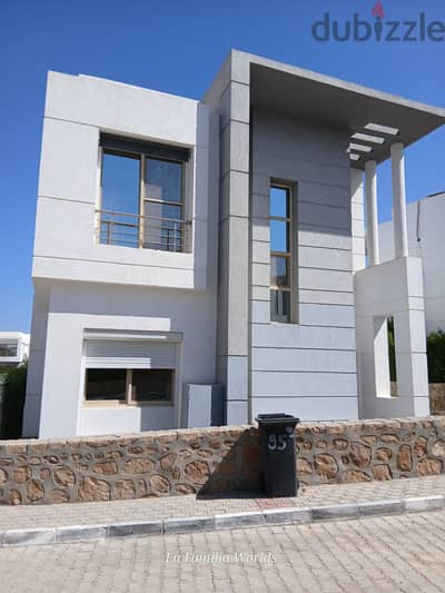 Holiday Villa La Familia Worlds