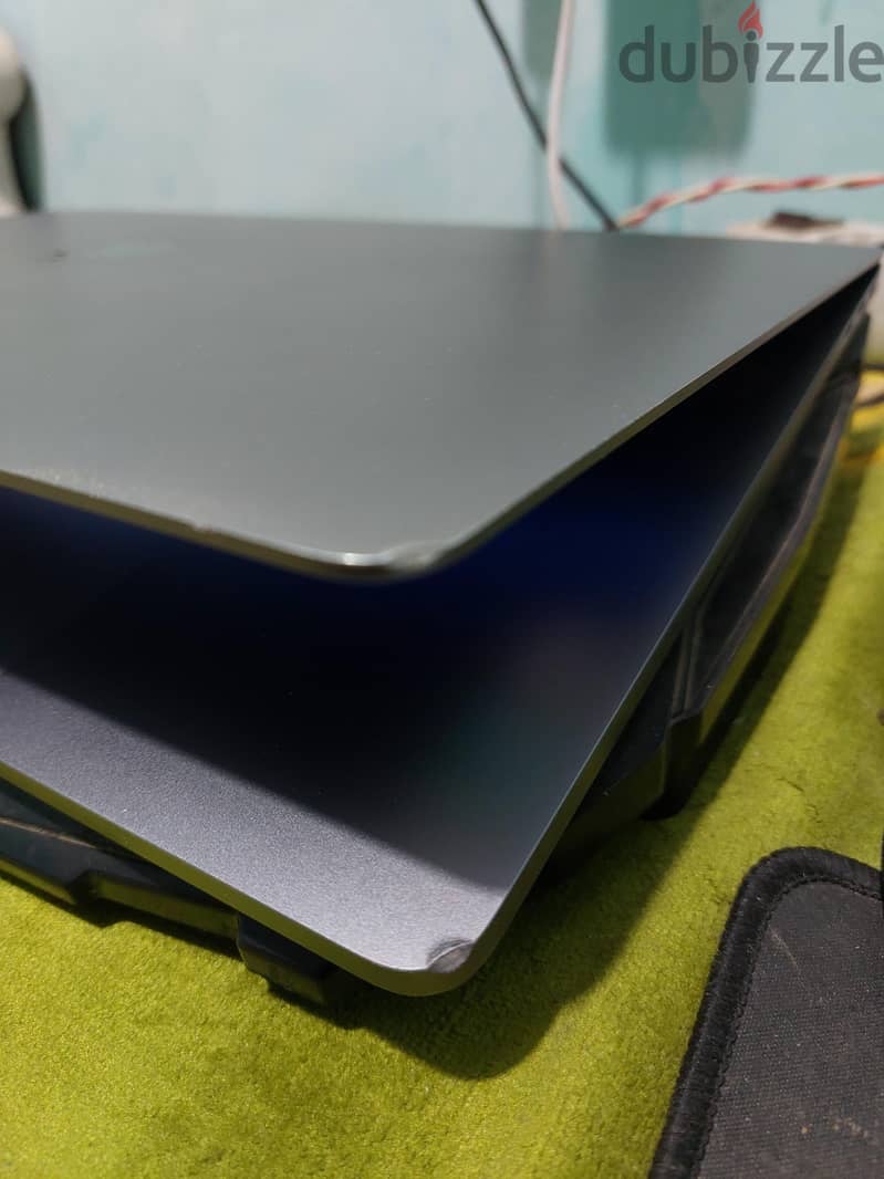 Apple MACBOOK PRO 2019 1