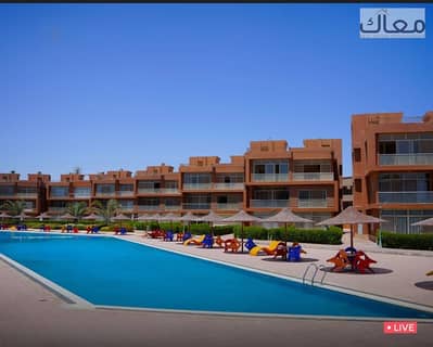 chalet for sale in Ain Sokhna, ready for immediate delivery, fully finished, with a 20% down payment and installments over 7 years.