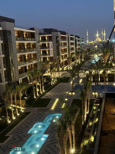 للبيع – بنتهاوس فاخر Ultra Luxury Finished & Fully Furnished  كمباوند الباتيو اورو – La Vista Developments  التجمع الخامس – المربع الذهبي – خلف المقر