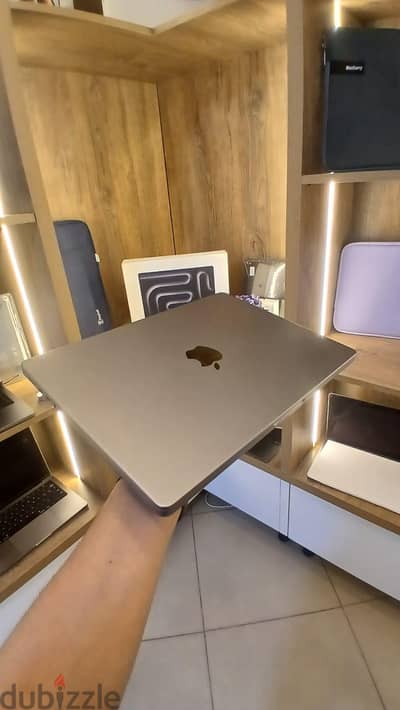 MacBook Pro 14-inch M1 Pro  | جهاز بحالة جيدة | ضمان حقيقي