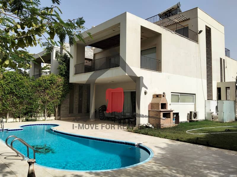 Corner townhouse with private pool for rent 0 Corner townhouse with private pool for rent 0