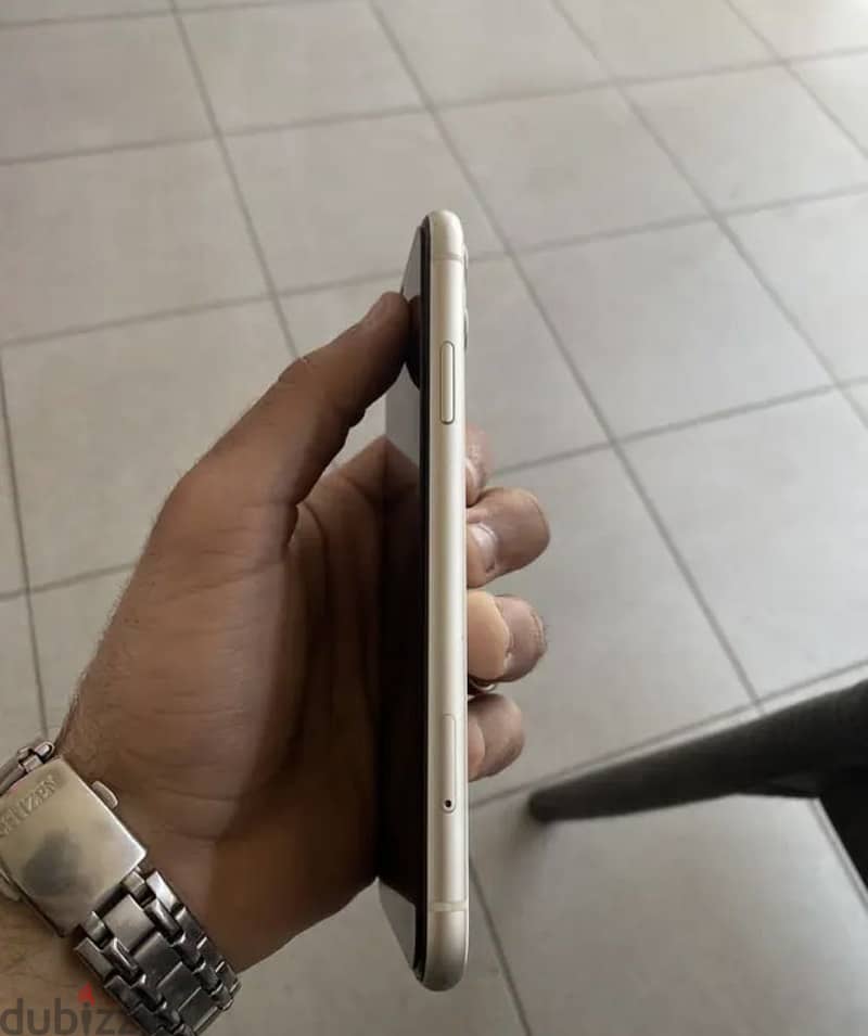 iPhone 11 2
