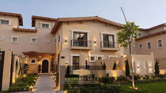 Receive immediately after inspection the last villa in the compound 5 rooms with a swimming pool in Hyde Park, its price is special on the southern Teseen Street next to Mivida and Sodic East New Cairo and Mountain View Hyde Park