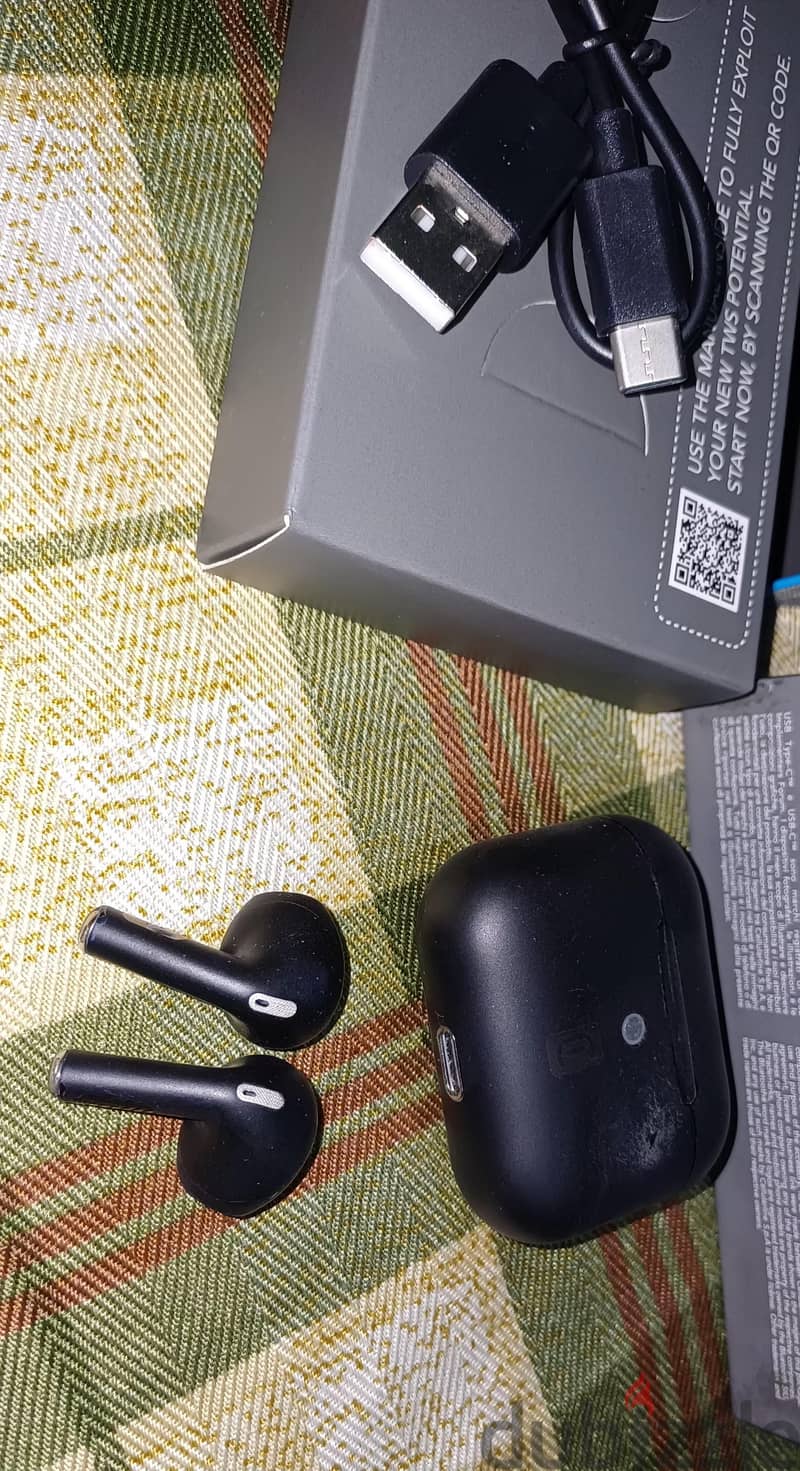 Cellularline Crystal Wireless Headset 1