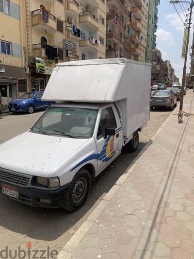 دبابة ٩٧ صندوق مقفول