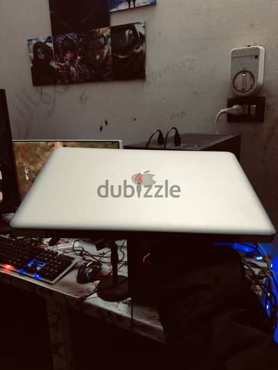 MacBook Pro 2012 – حالة ممتازة للبيع