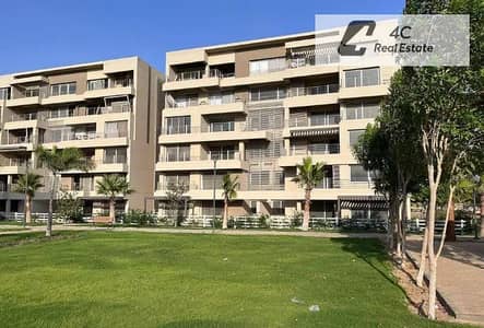 شقه للايجار سوبر الترا لوكس بالمطبخ وتكيفات بمساحه 167م  للايجار فى كمبوند كابيتال جاردنز-capital gardens