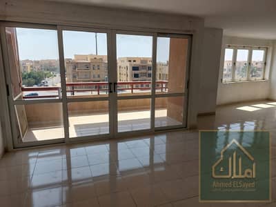 Al Rehab City Phase 4 Apartment for Sale 201m 3 Rooms 3 Bathrooms Large Reception Third Floor Strategic Location Next to Gate 13 Apartment in an Open Location with a Dual View: