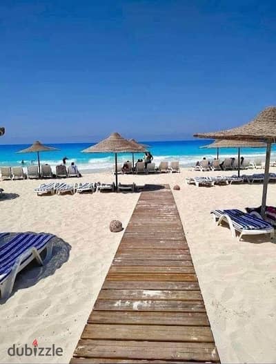 شالية للبيع ارضي بجاردن ف قلب العلمين الجديدة الكيلو 99 مارينا 8 بالقرب من طريق الفوكا و مطار العلمين الجديدة .