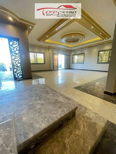 فيلا مميزه للإيجار فاضى فى مدينتي نموذج i تشطيب سوبر لوكس