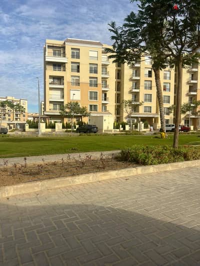 شقة  3 غرف نوم بموقع مميز جدا للبيع في سراي مدينة المستقبل Sarai Mostakbal City