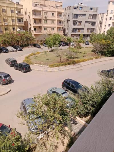 شقة مميزة للبيع في الحي الثامن District 8 -Sheikh Zayed  الشيخ زايد  استلام فوري-  موقع مميز جدًا داخل الشيخ زايد  بجوار ذا جيت مول