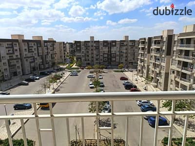 Apartment with remaining installments in, just steps away from the phase services.