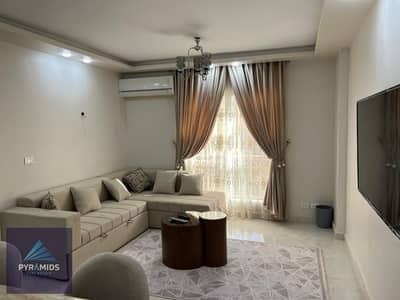 Available for sale in Madinaty, Phase 1: Furnished and equipped hotel apartment with ultra-super-lux finishing, Talaat Mostafa B2