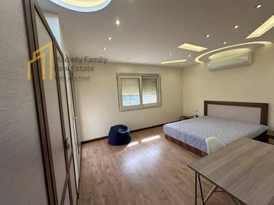 Villa for sale, super lux finish, model H, view of the canal, with kitchen, air conditioning, and shutter