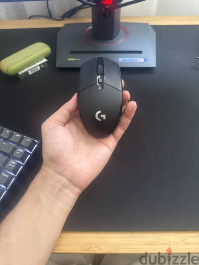 Logitech G305