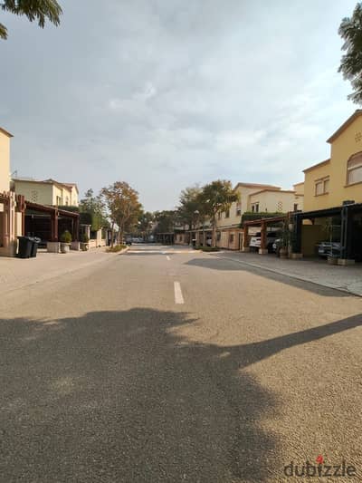 توين هاوس متشطب بالمطبخ والتكييفات استلام فوري للبيع في أب تاون كايرو إعمار Uptown Cairo Emaar Mokattam
