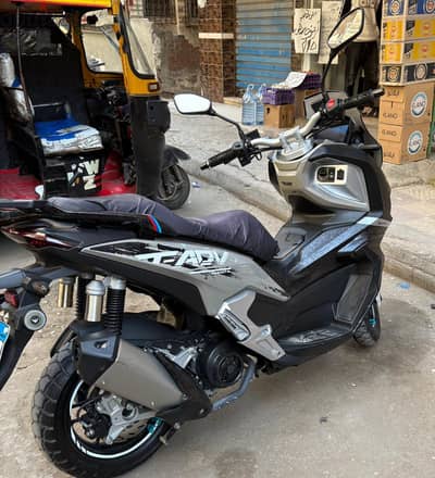 dauyn 200 adv