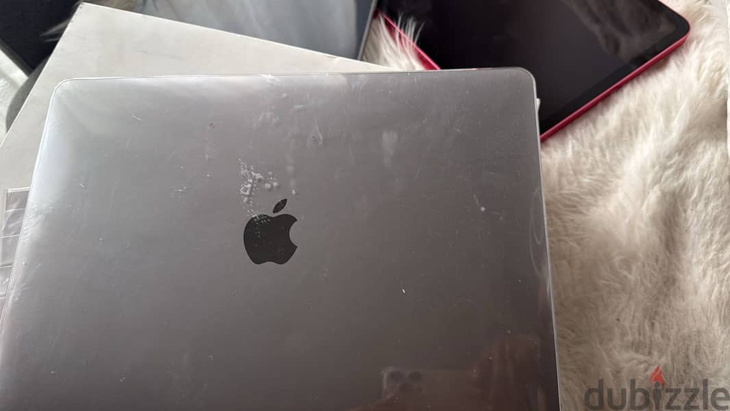 MacBook Pro 1