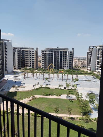 Apartment for rent at zed west near of zed park and baverlly hills and westown elshikh zayed city