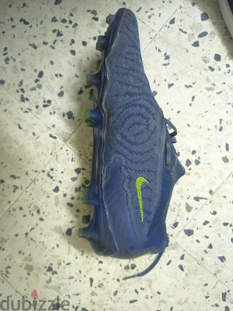 Nike phantom 2