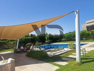 فيلا فاخرة للإيجار في Hacienda White الساحل الشمالي | 6 غرف نوم | حمام سباحة خاص
