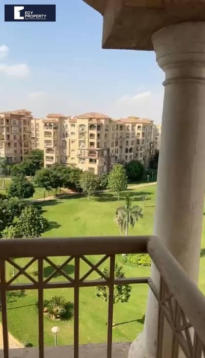 شقة للبيع في مدينتي التجمع الخامس متشطبة بالكامل تطل علي اللاند سكيب