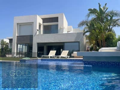  وحدة للإيجار 5 غرف نوم في هاسيندا وايت بالساحل الشمالي