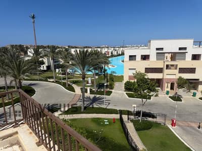بنتهاوس للبيع يطل علي اللاجون 200م مفروش بالكامل مراسي Marassi