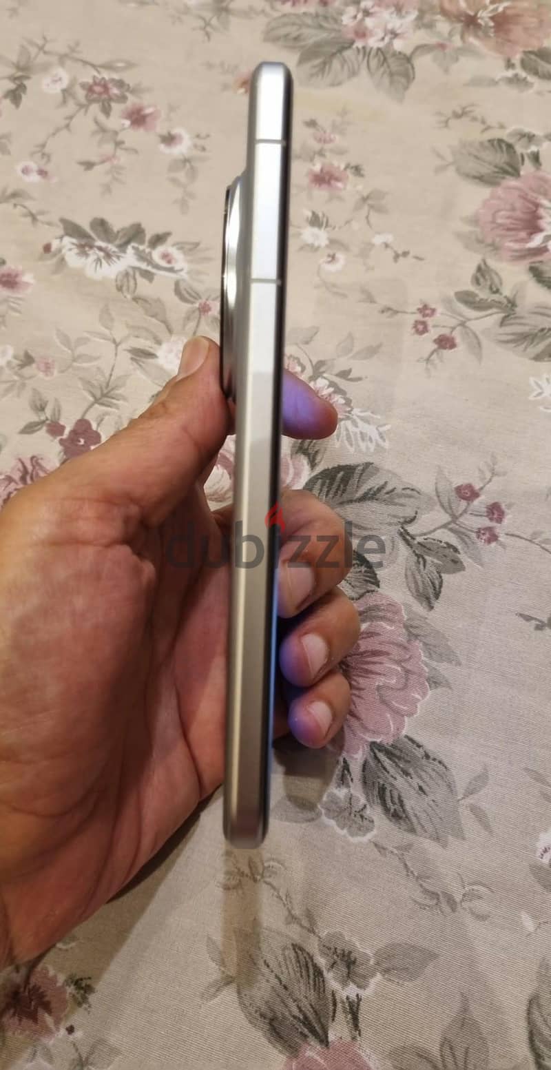 Honor Magic7 Pro 4