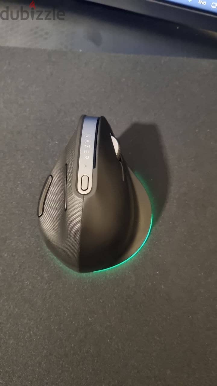 Pro Click V2 Vertical - Wireless Gaming Mouse 4
