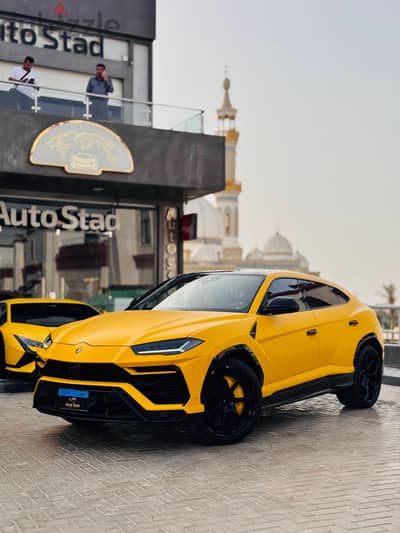 Lamborghini URUS 2019