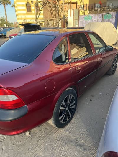 vectra B حاله خاصه