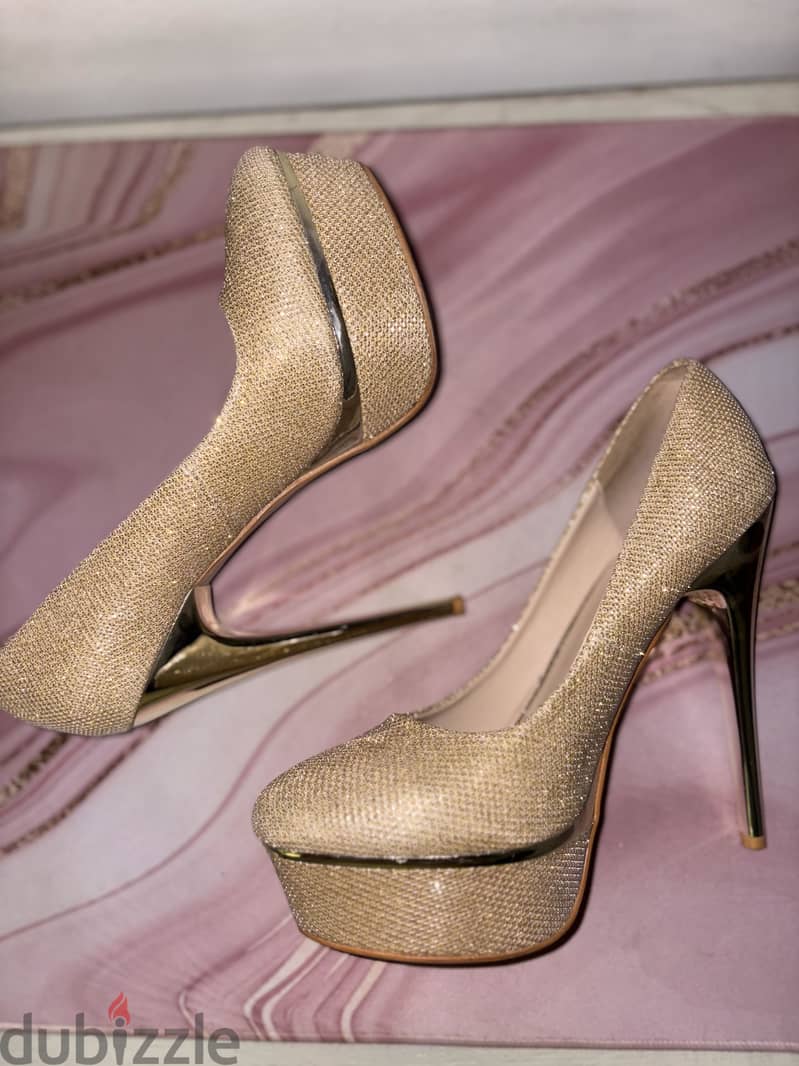Gold heels 3